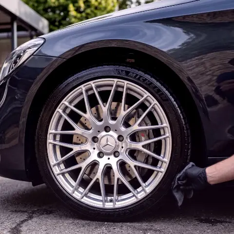 Kiesel Star – Detailarbeit am Fahrzeug